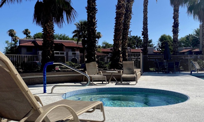 Glendale Condo | 2bedroom Condo Next Door To Banner Thunderbird Medical Center