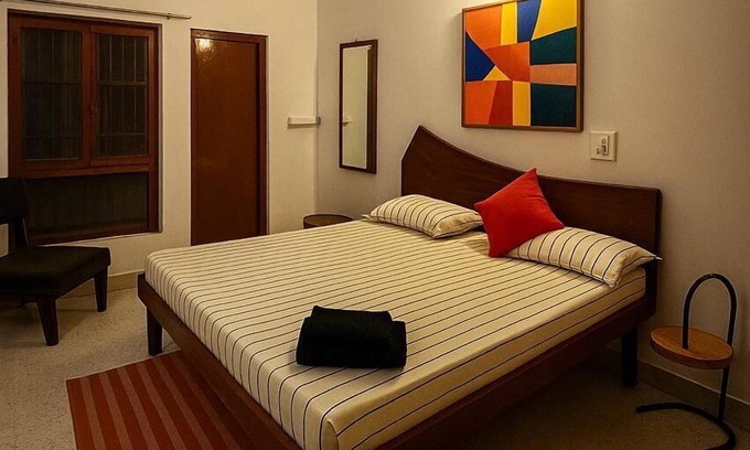 Domlur Apartment | 2BHK Cozy stay Indranagar