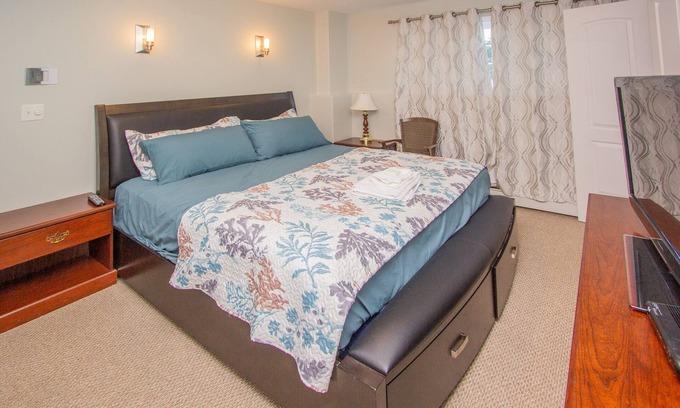 Fall River House | 2BR 1BA in Upscale Neighbourhood