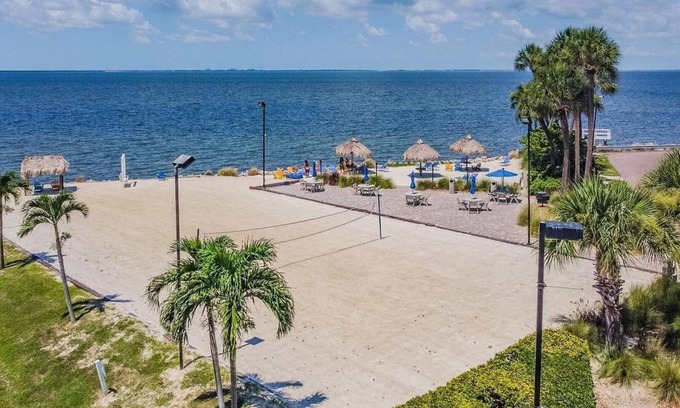 Rocky Point Condo | 2BR/2BA Condo w/Pool View, King & Queen Beds