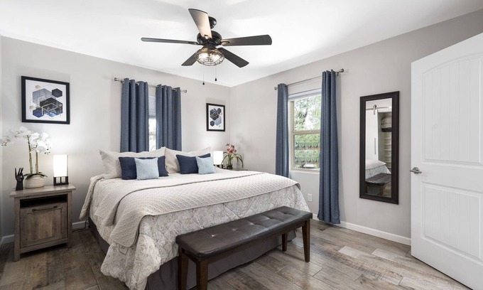 Casa Solariega House | 2br/2bath/washer/dryer HGTV inspired show home