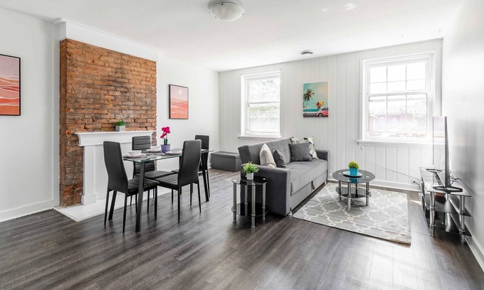 Beasley Apartment | 2BR Apt w/Netflix - Close to Shopping & Parks!