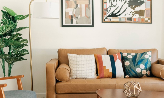 Midtown House | 2BR Boho Vintage Gem Close Hospitals & Downtown