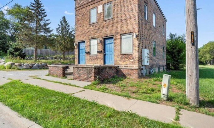 Des Moines Apartment | 2BR Downtown Apt + Free Parking Your Urban Retreat