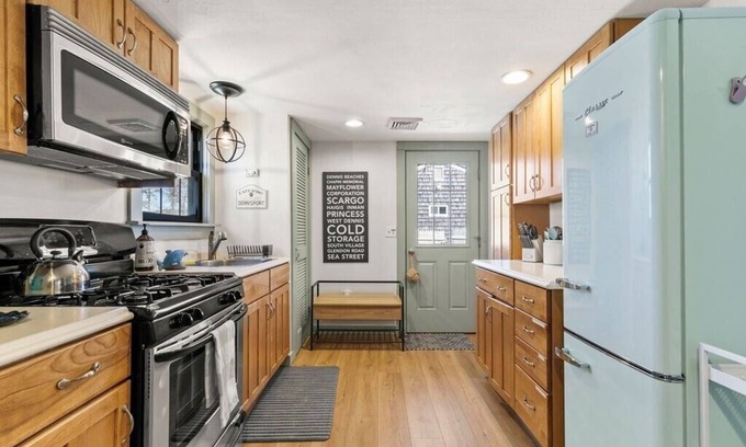 Dennis Port House | 2BR escape with central air and linens provided, close to Sound side beaches