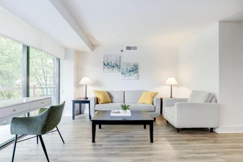 Radnor - Fort Myer Heights Apartment | 2BR Executive Apartment with Spacious Layout