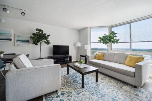 Ballston Apartment | 2BR Executive City Suite With Gym & Pool