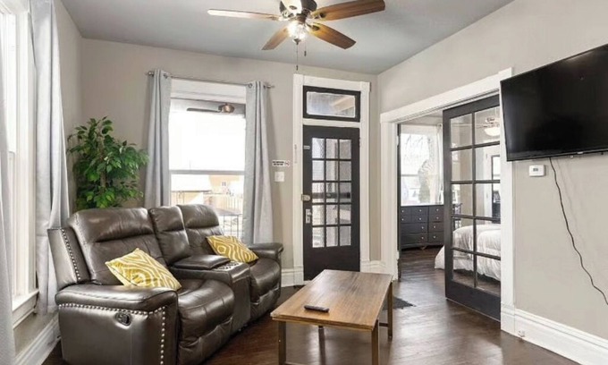 Northside Apartment | 2BR Furnished Gem Near Hospital
