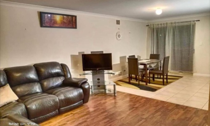 Piccadilly House | 2BR luxury house in Piccadilly