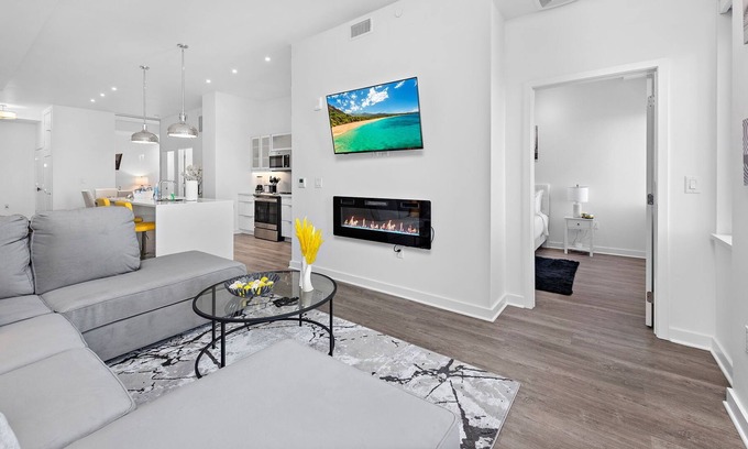 Downtown Kansas City Apartment | 2BR Oasis Downtown Kansas City