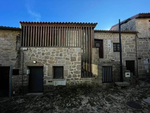 Fundao Villa | 2br River Beach Historic Village