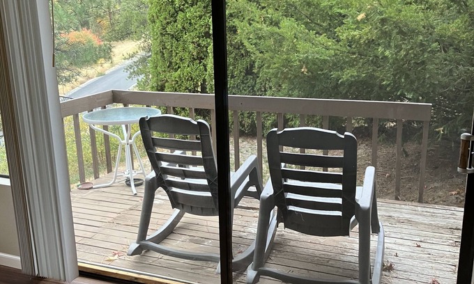 Wenatchee Condo | 2BR Ski condo near Mission Ridge
