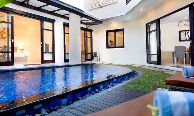 Dewi Sri Villa | 2BR Standard Villa in Kuta, Large pool along with a garden, the perfect getaway!
