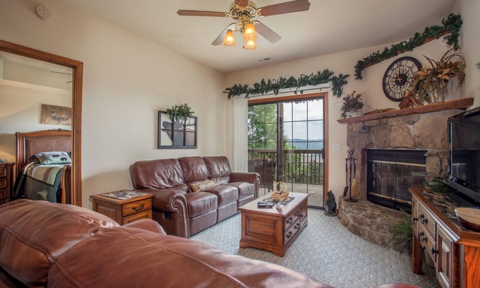 Indian Point Condo | 2BR Village At Indian Point 0606 near SDC-Free Tickets Daily up to $500 Value
