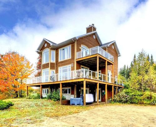 Petite-Riviere-Saint-Francois Apartment | 2CH - Foyer - Wi-Fi - Cuisine équipée - Vue