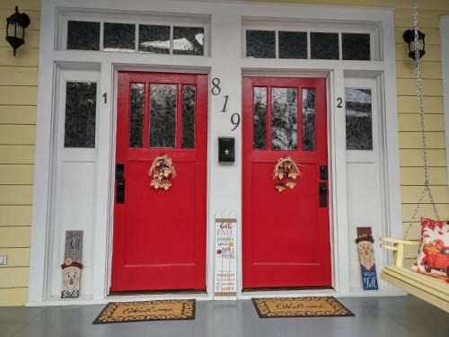 Natchez Apartment | 2feathers inn