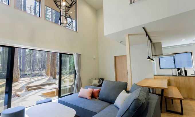 Fujikawaguchiko House | 2LDK maisonette standing in the forest/Minamitsuru District Yamanashi