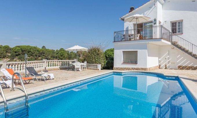 Vidreres Villa | 2MARI01 - 6 bedroom house with private swimming pool in a quiet location
