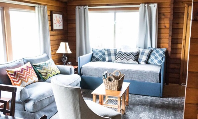 Craig Cabin | 2nd and Spruce Cabin - Car Rental Available!