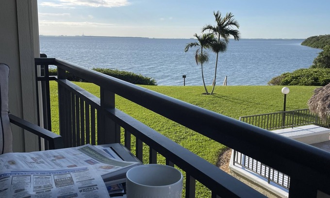 Isla del Sol Condo | 2nd floor condo overlooking pool with a beautiful bay view.