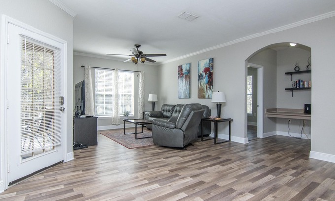 Tampa Condo | 2nd Floor Corner Unit - 2 bedroom 2 bath in Tampa, FL