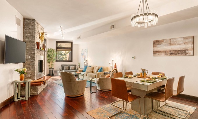 Jackson Condo | 2nd-floor downtown condo with balcony, grill, streaming, fireplace, & mtn views