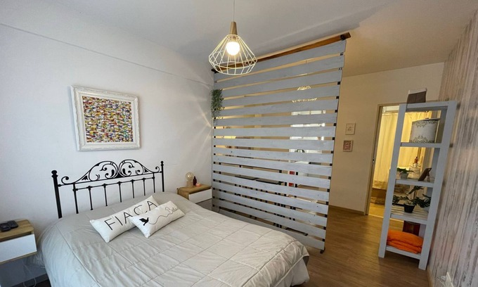 Lomas de Zamora Apartment | 2nd floor in Lomas divine warm with balcony!