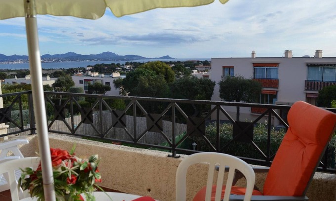 Saint-Aygulf Apartment | 2P/Mezzanine Apt 4 Pers in Saint-Aygulf - Terrace, Parking, Washing Machine