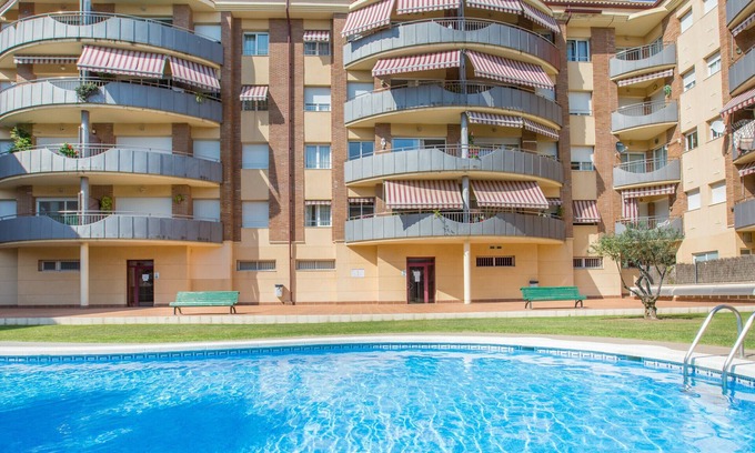 Lloret de Mar Apartment | 2ROS01 -Cozy 3 bedroom apartment with pool located near Fenals beach (Lloret de Mar)