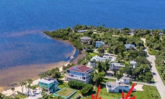 Pine Island House | 3/2 FL GULFSIDE BCH-HOUSE & 2 BEACHES! 10-EXCEPTIONAL. SPOTLESS! SLEEPS 6. Ahh!