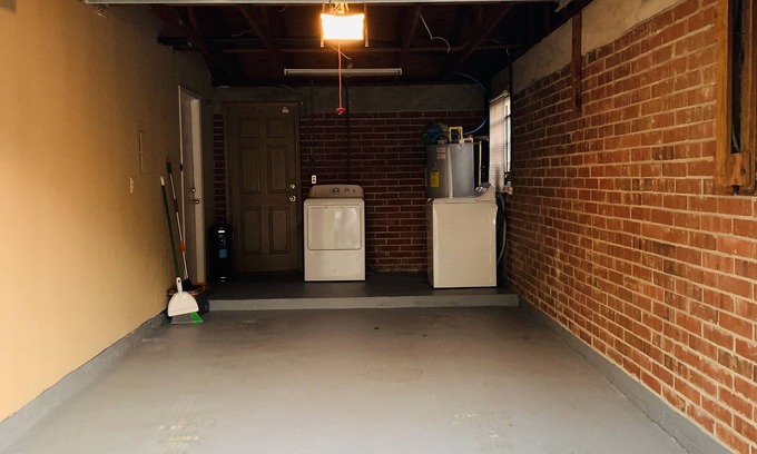 Northside House | 3/2 On Dunn-Single Family"BrightHouse" VI FU