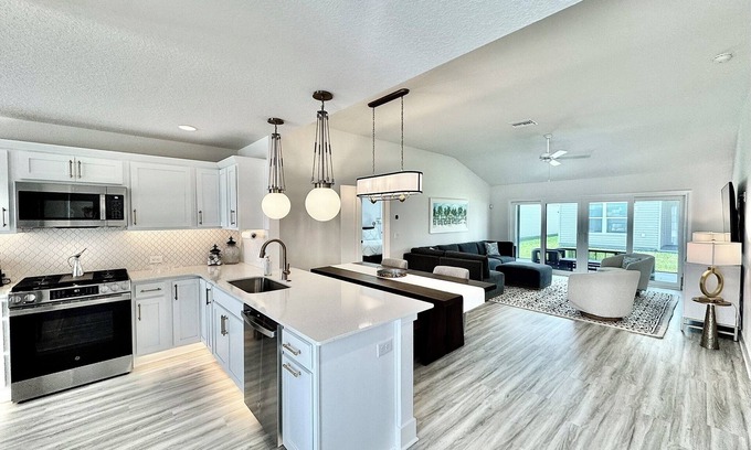 Sumter County House | 3/2 w/Golf Cart in The Village of Waters Edge