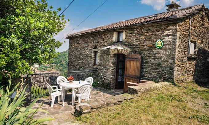 Saint-Michel-de-Deze House | 3/4 person gîte in St Michel de Dèze le Vieux