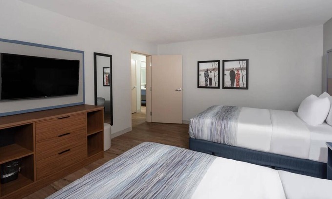 San Angelo House | 3 Affordable Units Near San Angelo State Park! FREE Parking and Breakfast!