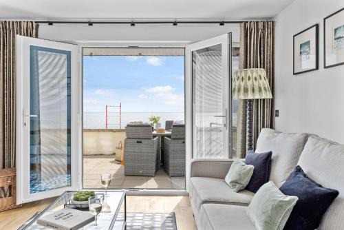 Torcross Apartment | 3 At The Beach, Torcross