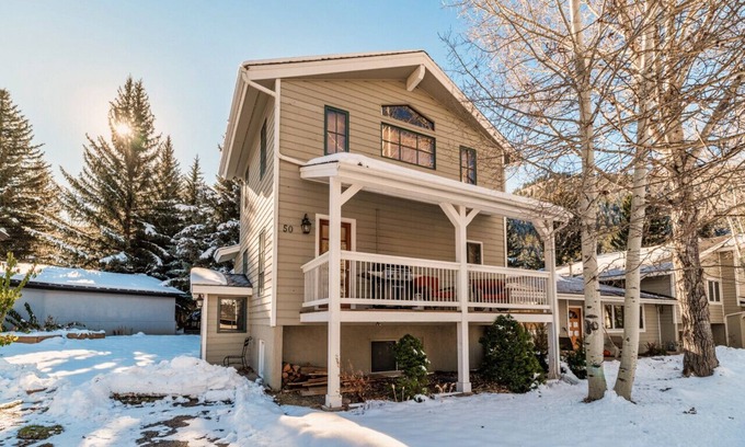 Eagle-Vail House | 3 Bd/2 Ba Alpine Getaway Right In Avon