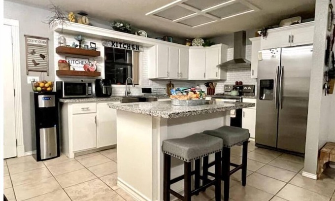Palmview South House | 3 Bd/2 Ba open concept home with plenty of parking