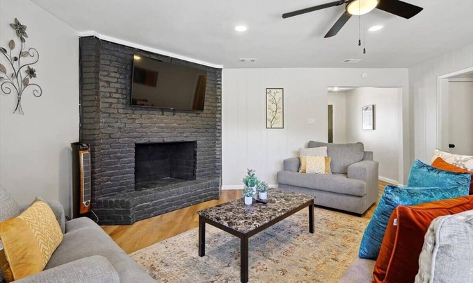 Sherman House | 3-BD,2-BA Tranquil Rural Retreat - Perfect for 6