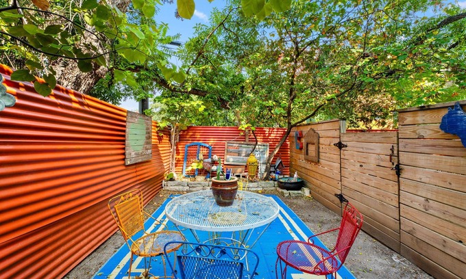 Bouldin House | 3 BDR Gem in South Austin – Walk to South Congress Street & Restaurants!