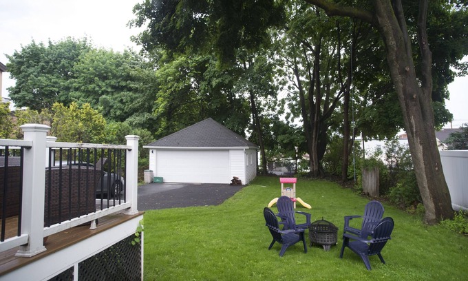 Fairport House | 3-bdrm home, walking distance to everything!