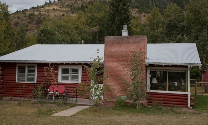 Salida House | 3 bdrm house, fenced yard, Minutes from Monarch Ski; Salida Dining and Shoppi
