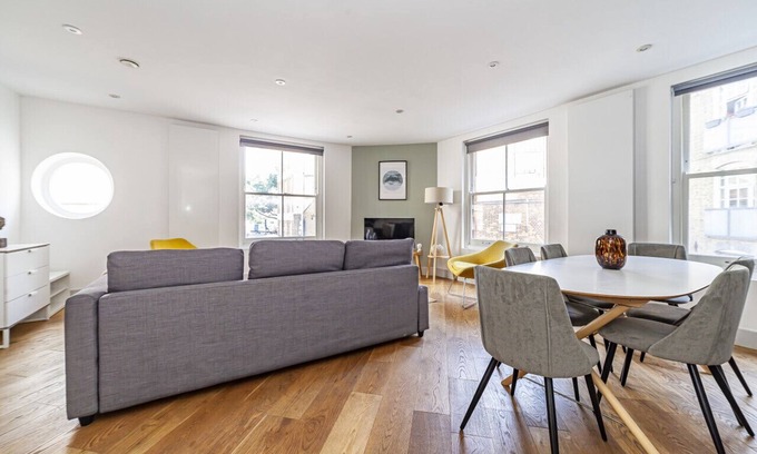 Bunhill Apartment | 3 Bed Apartment in Old Street