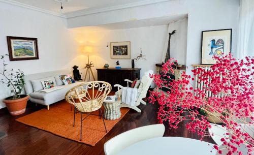 Arruazu Ski Chalet | 3-Bed Artist Chalet near San Sebastian Sleeps 6