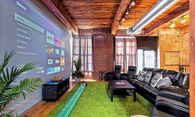 Downtown West Apartment | 3 Bed DWTN Loft-Theater Seating & 100" Projector-W/D