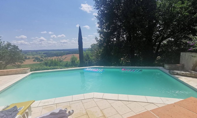 Loubezs-Bernac House | 3 Bed House in Loubes Bernac with amazing views
