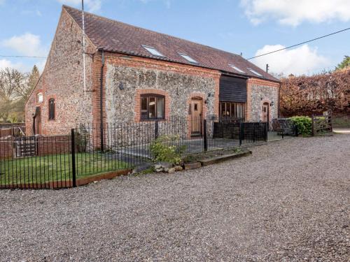Saxthorpe House | 3 Bed in Corpusty OTTN8
