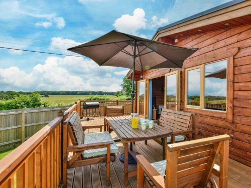 Bilting House | 3 Bed in Lenham 86252