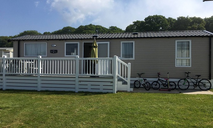 Christchurch Cabin | 3 Bed Luxury Mobile Home Hoburne Park Christchurch