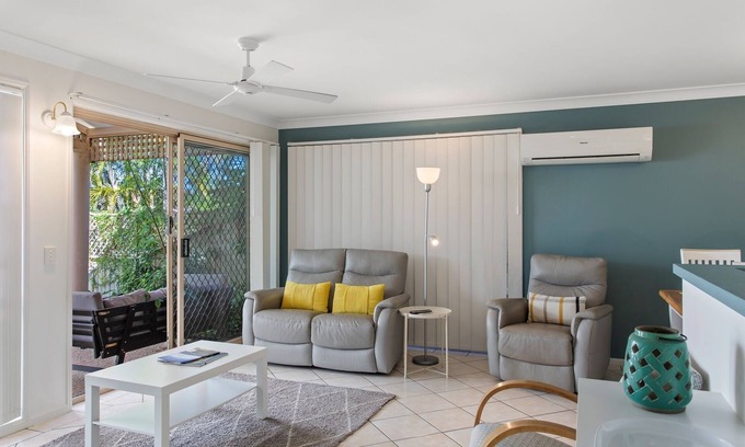 Redcliffe Apartment | 3-Bed with Alfresco Dining & BBQ 300m to the Beach