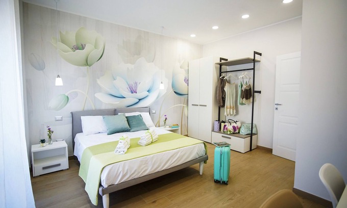 Castellammare di Stabia Apartment | 3 Bedroom Apartment in Castellammare di stabia